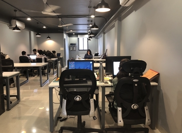 Rent suitable a 4400 m² Co-working  in Indore, Sky Space (452010) - 0 | MatchOffice.com