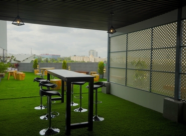 10 m² Shared workspace  in Bangalore Central, Brigade IRV Centre (560066) - 2 | MatchOffice.com