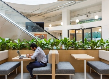 40 m² Serviced office property up for rent in Bangalore Central, Nehru Outer Ring Road (560001) - 11 | MatchOffice.com