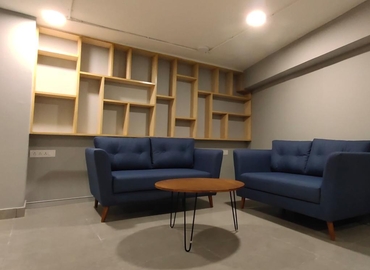 Rent comfortable a 700 m² Co-working  in Bangalore Central, 683 (560078) - 1 | MatchOffice.com