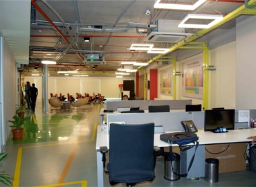 15000 m² Serviced office building up for rent in Bangalore Central, Richmond Road (560025) - 3 | MatchOffice