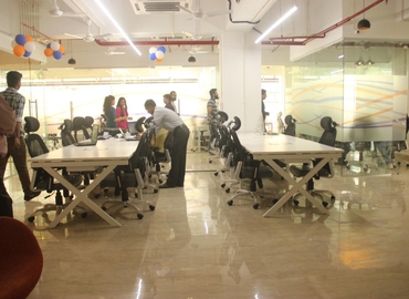 27400 m² Shared workspace  in New Delhi, H.B. Twin Tower (110034) - 2 | MatchOffice.com