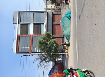 766 m² Serviced office place up for rent in New Delhi, 27 (110043) - 1 | MatchOffice