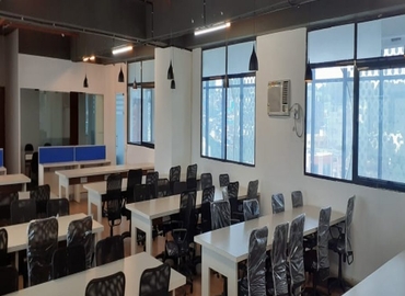 Explore comfortable a 446 m² Coworking space  in Mumbai Central, MIDC Central Road C-10 (400093) - 20 | MatchOffice
