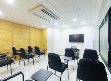 40 m² Coworking space  in Surat, Maharana Pratap Rd (395007) - 5 | MatchOffice