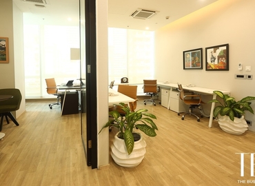 140 m² Serviced office in Mumbai Central, Senapati Bapat Marg (400013) - 10 | MatchOffice.com