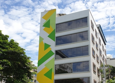 100 m² Business center in Hyderabad, Jubilee Enclave Road (500081) - 0 | MatchOffice.com
