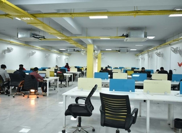 6096 m² Shared workspace  in New Delhi, KH-385 (110030) - 2 | MatchOffice