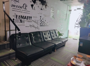 46 m² Business space in Noida, Noida sector 16A up (201301) - 8 | MatchOffice.com