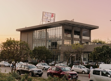 2000 m² Co-working  in Gurgaon, Golf Course Extension Road (122005) - 0 | MatchOffice