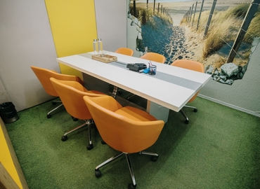 2000 m² Shared workspace  in Gurgaon, Golf Course Extension Road (122005) - 1 | MatchOffice.com