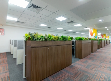 929 m² Business space in Noida, Noida-Greater Noida Expressway (201305) - 2 | MatchOffice