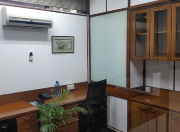 40 m² Shared workspace  in New Delhi, Devika Tower (110019) - 3 | MatchOffice.com