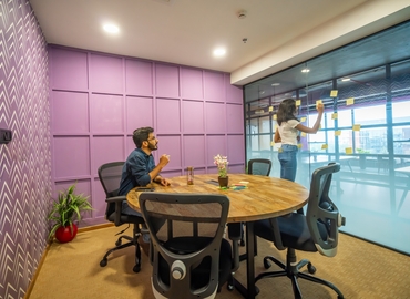 135 m² Shared workspace  in Mumbai Central, Andheri - Kurla Road (400059) - 8 | MatchOffice.com