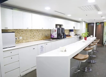 3000 m² Business center in Gurgaon, 321 spaze itech park sector-49 (122018) - 1 | MatchOffice
