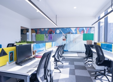 6000 m² Co-working  in Ahmedabad, Shyamal Cross Road Near (380015) - 8 | MatchOffice