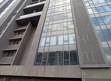 610 m² Business space in Ahmedabad, Titanium Heights (380015) - 1 | MatchOffice.com