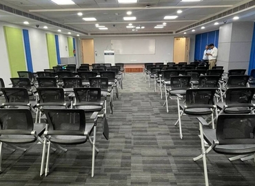 300 m² Shared office in Gurgaon, Plot 13 (122008) - 2 | MatchOffice