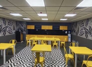 1000 m² Serviced office in Kochi, 4th Floor (682042) - 1 | MatchOffice.com