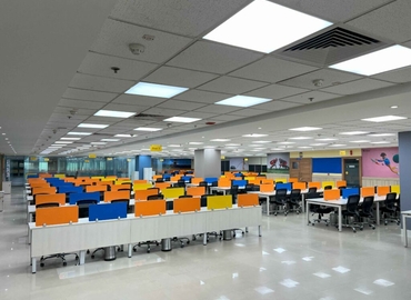 2800 m² Co-working  in Noida, 9th Floor (201309) - 2 | MatchOffice.com