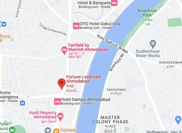 110 m² Business space in Ahmedabad, Ashram Road (380013) - 1 | MatchOffice