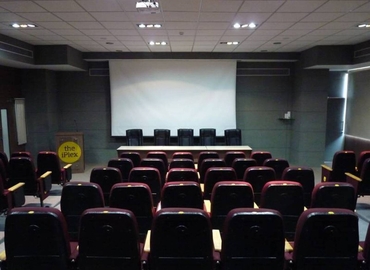 30 m² Meeting room in Vadodara, 1st Floor (390007) - 8 | MatchOffice.com