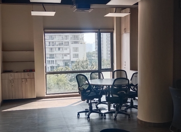 112 m² Co-working  in Gurgaon, Pioneer Urban Square (122011) - 2 | MatchOffice.com