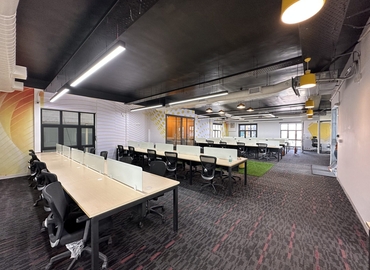 40 m² Business park in Ahmedabad, 4th Floor (380051) - 0 | MatchOffice.com