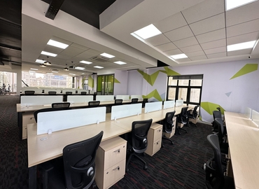 40 m² Business park in Ahmedabad, 4th Floor (380051) - 1 | MatchOffice