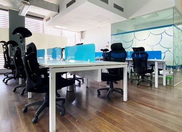 40 m² Business space in Ahmedabad, 4th Floor (380051) - 1 | MatchOffice