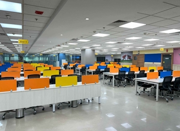 10000 m² Shared workspace  in Noida, 29 (201305) - 9 | MatchOffice