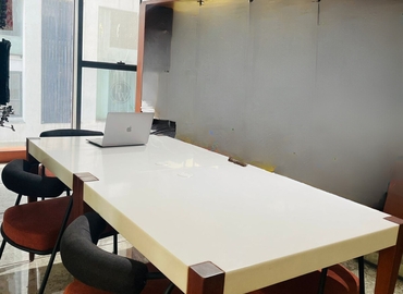 2 m² Shared workspace  in Ahmedabad, Privilon Tower-A (380059) - 4 | MatchOffice.com