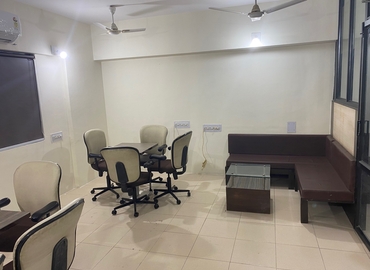 16 m² Coworking space  in Ahmedabad, A-367 (380009) - 8 | MatchOffice.com