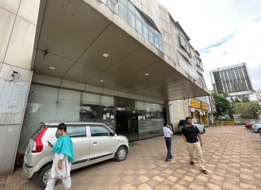 Office New Link Rd 400104 Mumbai Central