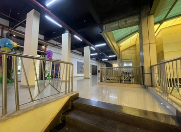 Office New Link Rd 400104 Mumbai Central