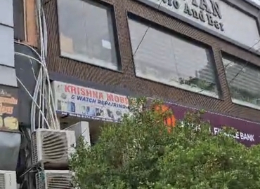 43 m² Commercial shop for rent in Noida, Sector 50 (201301) - 4 | MatchOffice.com