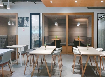 10 m² Shared workspace  in Bengaluru Central, Fairway Business Park (560001) - 4 | MatchOffice.com