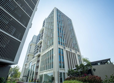 10 m² Shared workspace  in Ahmedabad, 1107 -114 A wing Ratnakar Nine Square  (380015) - 0 | MatchOffice.com