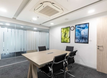 10 m² Coworking space  in Ahmedabad, Privillion (380054) - 5 | MatchOffice.com