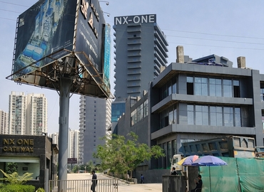 859 m² Co-working  in Noida, Gaur Chowk (201009) - 3 | MatchOffice.com