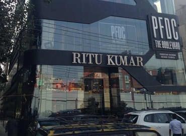 30 m² Serviced office building for rent in New Delhi, M 4 (ground & first level) (110049) - 0 | MatchOffice