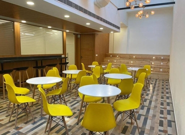 603 m² Shared workspace  in New Delhi, Chauhan Vithi Road E-14 (110024) - 0 | MatchOffice