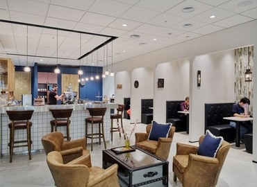 810 m² Conference room in Yokohama, Minato Mirai Centre Building (220-0012) - 2 | MatchOffice.com