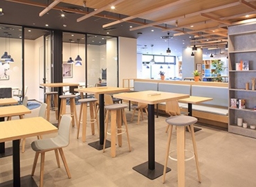 95 m² Coworking  in Tokyo, 1-6-1 Otemachi (100-0004) - 14 | MatchOffice.com