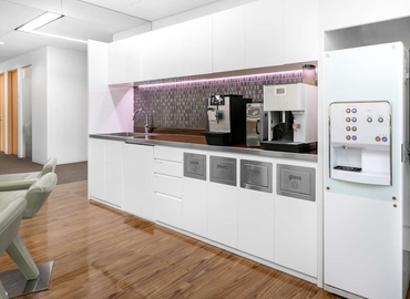 10 m² Shared workspace  in Tokyo Shinjuku, 3-7-1 Nishi-Shinjuku (163-1030) - 5 | MatchOffice