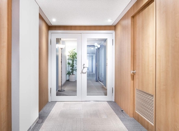 10 m² Business center in Osaka, 3-2-25 Kitahama (541-0041) - 1 | MatchOffice
