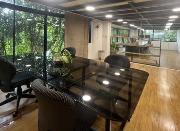 Office Tonle Sap Street 191 12101 Phnom Penh