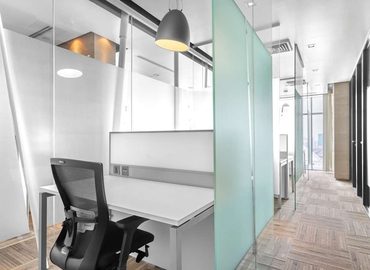10 m² Serviced office in Phnom Penh, 18/F Canadia Bank Tower (%[postal_code]) - 6 | MatchOffice.com