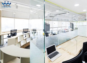 15 m² Shared workspace  in Seoul, 5F. (07326) - 0 | MatchOffice.com