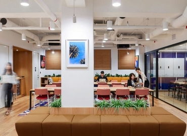 40 m² Business park building up for rent in Seoul, 18-3 Nonhyun-dong (135-010) - 1 | MatchOffice